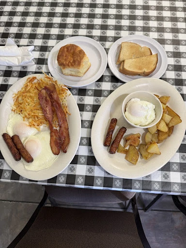 Arts Diner Home Cooking Restaurant photo 8